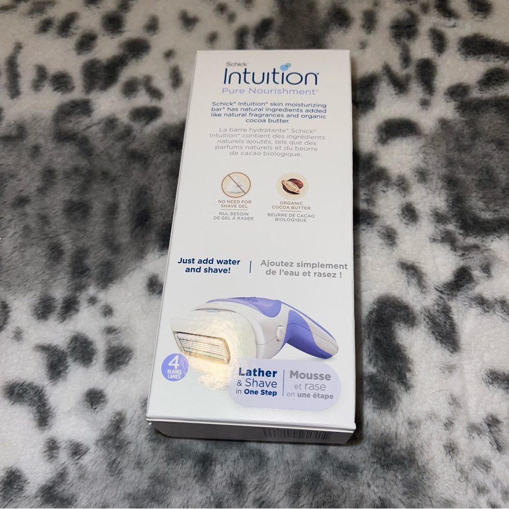 Schick Intuition Razor - Picture 8 of 9